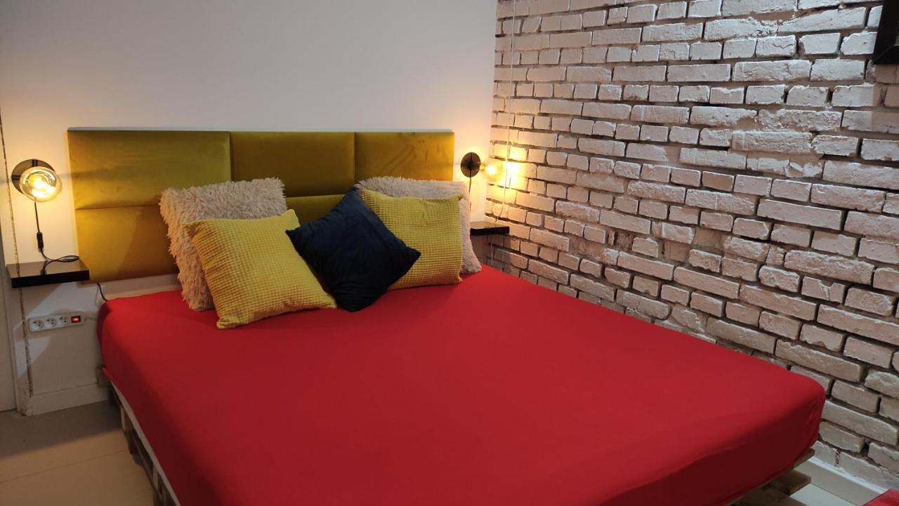 Cosy Dungeon Double Room With Ac Krakow Bagian luar foto