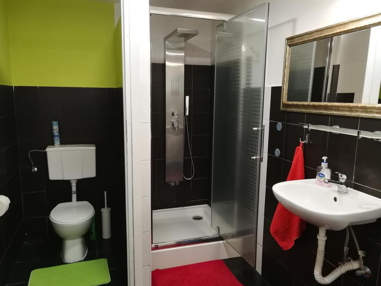 Cosy Dungeon Double Room With Ac Krakow Bagian luar foto